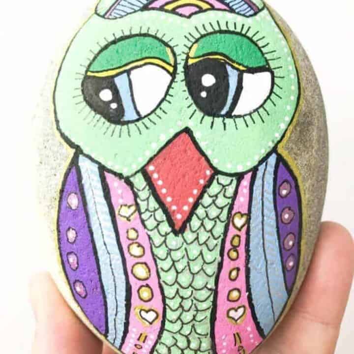 😯Rock Painting an OWL with POSCA paint Pens, Stone Painting tutorial