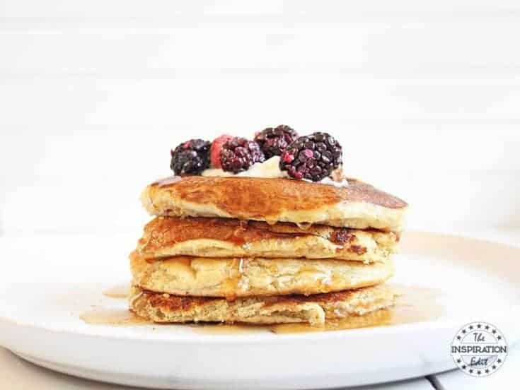 https://www.theinspirationedit.com/wp-content/uploads/2018/06/weight-watchers-vegan-pancakes-indulgent-coconut-creme-735x552.jpg