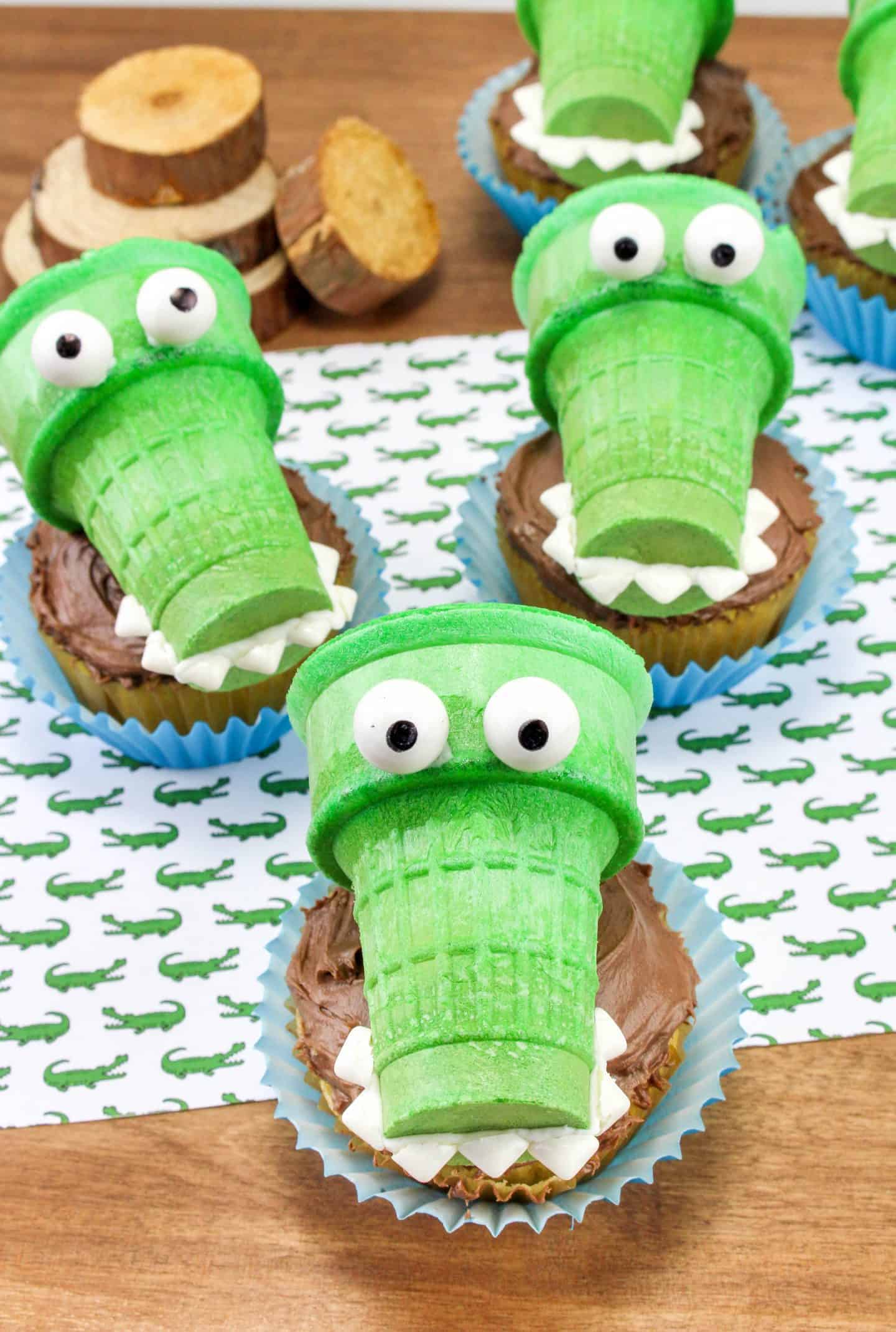 Alligator Cupcakes Super Fun Cupcake Ideas · The Inspiration Edit