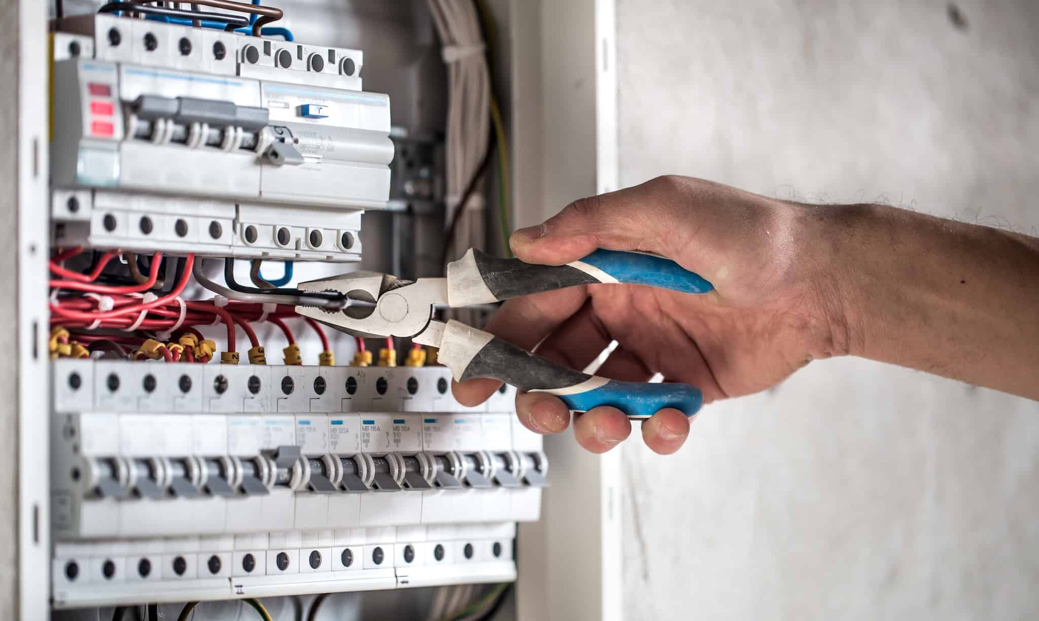 Expert electricians sale